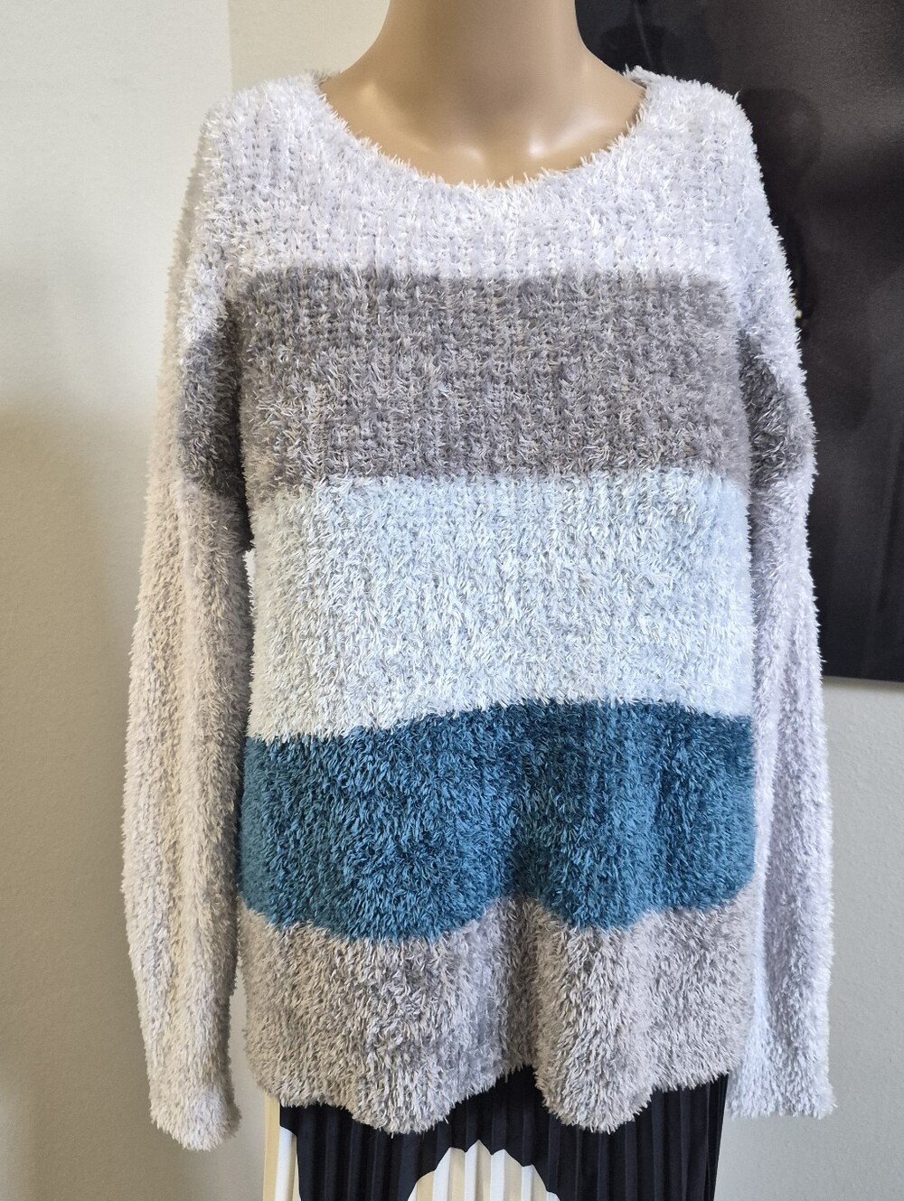 Ellen Tracy Fuzzy Striped Scoop Neck Sweater - Light Blue, Teal, Gray Size L